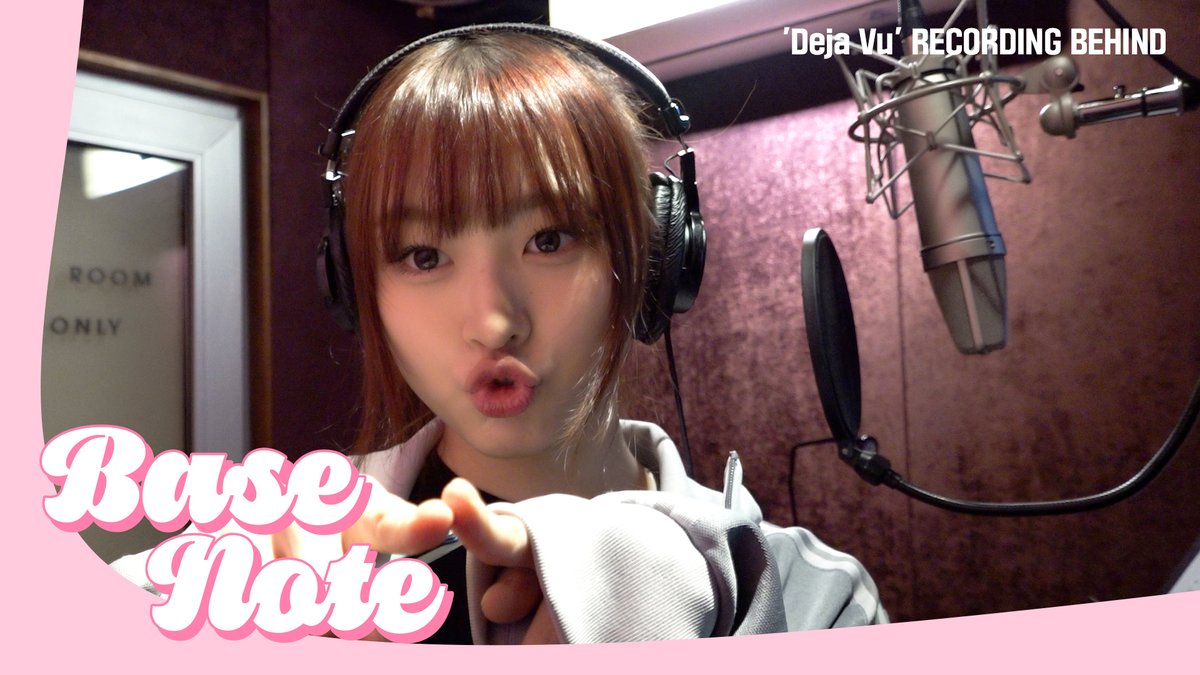 RESCENEofficial's tweet image. [🎬] 

[BASE NOTES] RESCENE(리센느) &apos;Deja Vu&apos; Recording Behind

🔗 youtu.be/Gt9GpU1yMWk

#RESCENE #리센느 #リセンヌ
#Dearest #DejaVu