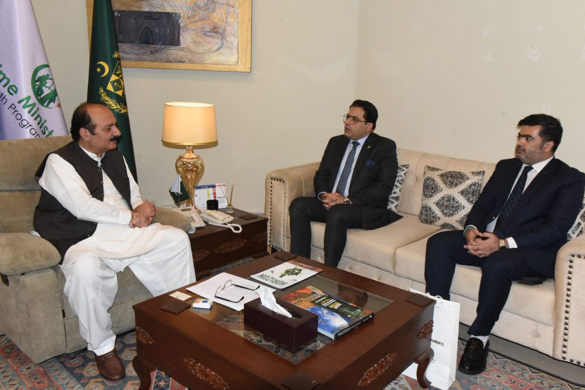 humzatabani's tweet photo. Pleasure meeting Mr. Rana Mashood,
Chairman Prime Minister’s Youth Programme, at the Prime Minister’s Secretariat. Grateful for his dedication to empowering the youth of Pakistan through impactful initiatives and opportunities.” 🇵🇰
#YouthEmpowerment #PMYouthProgram #RanaMashood #PakistanFuture #PMSecretariat
#RisingPakistan #PakistanHameshaZindabad 🇵🇰💚