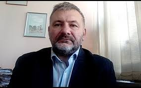 Sędzia Żurek sfałszował 64 orzeczenia!!!

Aż 64 zarzuty dyscyplinarne postawili w poniedziałek sędziemu Waldemarowi Żurkowi rzecznik dyscyplinarny sędziów Piotr Schab i jego zastępca Michał Lasota.

 Nie wykluczają zawiadomienia prokuratury, gdyż ich zdaniem krakowski sędzia