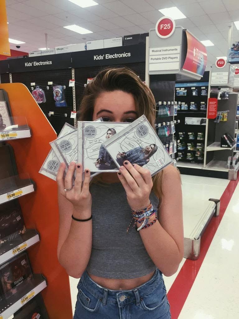 queenbeaupdates's tweet image. HAPPY 10 YEARS TO “NOT AN APOLOGY” 🖤 @beamiller