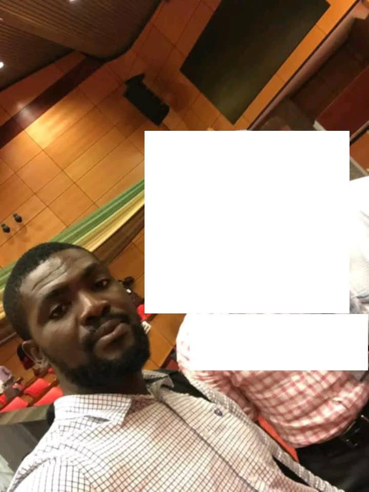 YeleSowore's tweet image. UPDATE ON THE RAY-BAN AI GLASSES THIEF: AKU VICTOR CHIEMERIE
Aku Victor Chiemerie, the Nigeria Police Force cameraman who stole my pair of Ray-Ban Meta AI-powered glasses during the historic #PoliceProtest on Monday, has now deactivated his Facebook account. He had been…