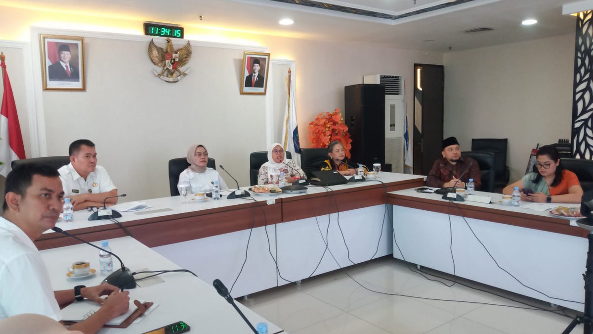 KomnasPerempuan's tweet image. Komnas Perempuan Kunjungi @kemendagri, Soroti Penegakan Perda yang Berpotensi Diskriminatif

Komnas Perempuan bertemu dengan Ditjen Bina Adwil @kemendagri membahas pelaksanaan sejumlah peraturan daerah (perda) yang dinilai berpotensi mendiskriminasi perempuan dan kelompok rentan…