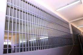 La corruption en RDC est systémique et tolérée par un gouvernement qui prétend pourtant la combattre.

En 2020, alors que la République championne en matière de gaspillage des deniers publics et de corruption rénovait trois pavillons de la prison centrale de Makala pour un coût