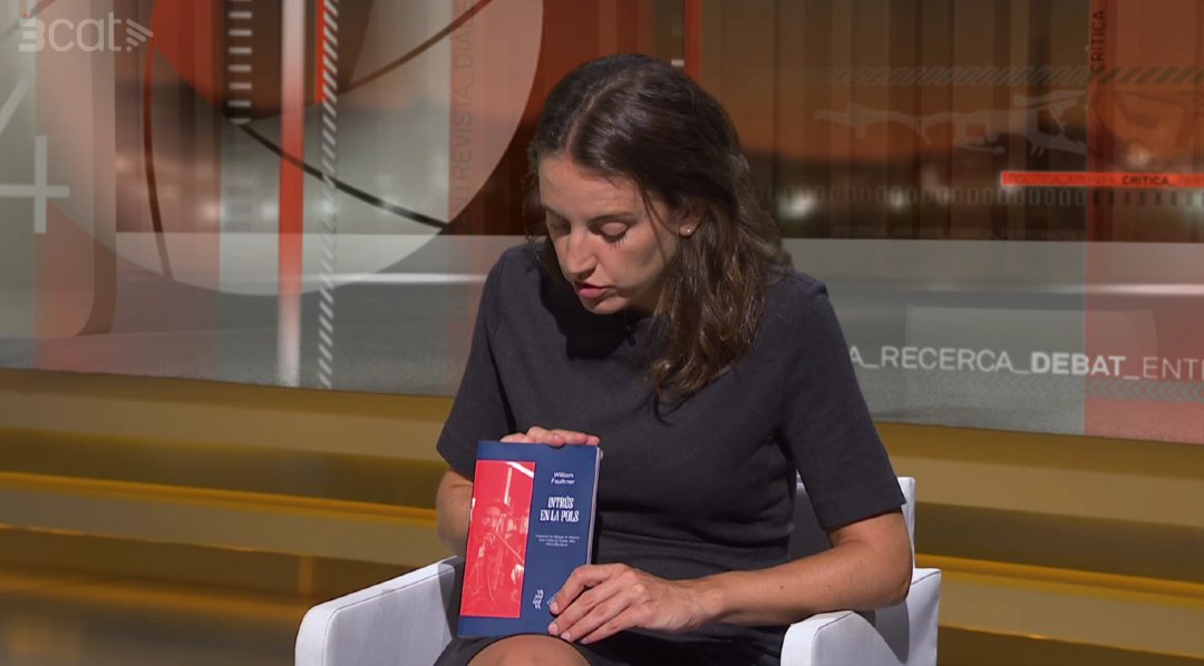 L'Agulla Daurada (@lagulladaurada) on Twitter photo Ja heu descobert l'últim Faulkner en català?
📖<a href="/mporrasmarti/">Marina Porras Martí</a> recomana 'Intrús en la pols' al Mes324, aquí teniu el comentari sencer⬇️
3cat.cat/3cat/marina-po… Ja heu descobert l'últim Faulkner en català?
📖<a href="/mporrasmarti/">Marina Porras Martí</a> recomana 'Intrús en la pols' al Mes324, aquí teniu el comentari sencer⬇️
3cat.cat/3cat/marina-po…