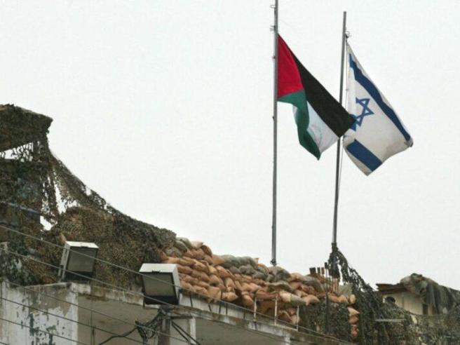 Incontro in #Sardegna: tentativi di mediazione del Qatar tra #Israele e #Hamas

LEGGI LA NEWS: spondasud.it/incontro-in-sa…