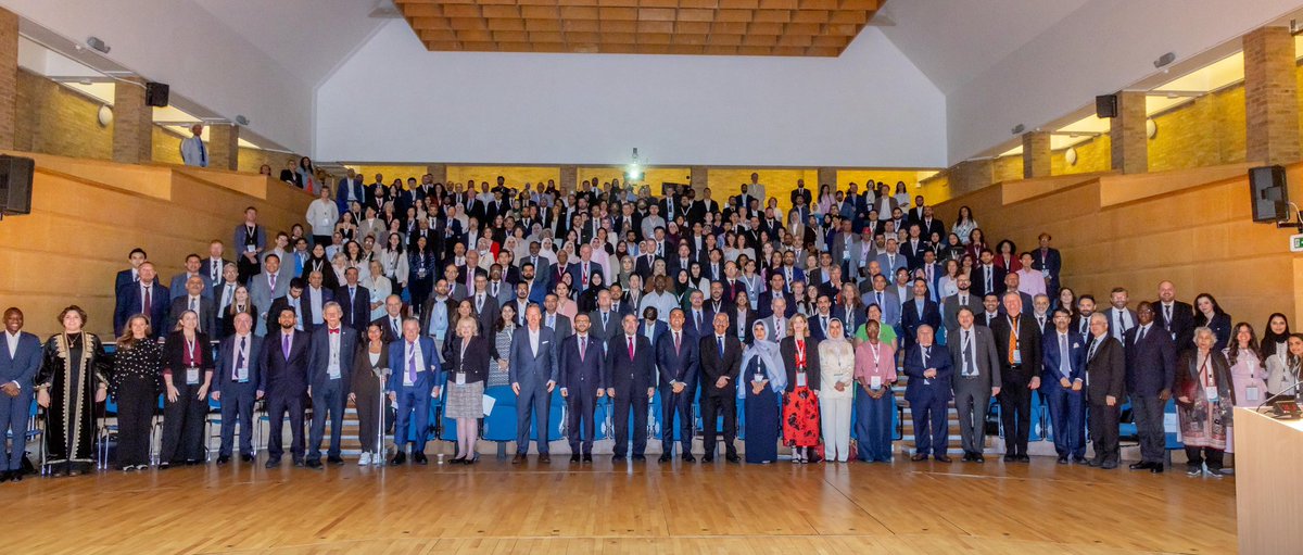 IEMed_'s tweet image. The IEMed's Executive President, Senén Florensa, has participated in the #GulfResearchMeeting in #Cambridge.
12 thematic workshops (politics, economics, energy, security...)
409 participants from a wide range of academic, research & policy institutions
🌐gulfresearchmeeting.net