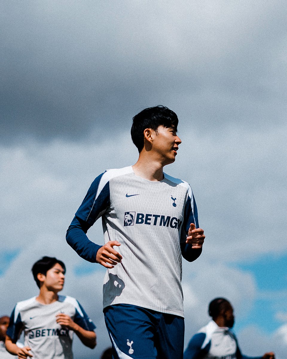 Spurs_MAS's tweet image. Persiapan untuk weekend ni 💪

#SpursMY