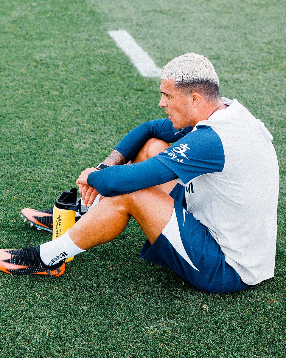 Spurs_MAS's tweet image. Persiapan untuk weekend ni 💪

#SpursMY