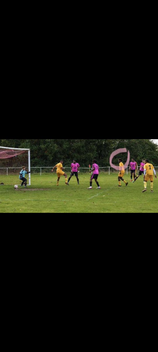 PLAYER AVAILABLE 👇🏻 

<a href="/A1sidezz/">€♠️</a> 
Name : Ali Osman 
Age: 21
Location: London 
Position: CDM/RB
Previous Clubs: Ware Fc, Balham Fc and Banstead Atheltic Fc
Level looking for: Steps 4-5

#BeSeen🟠🔵⚫