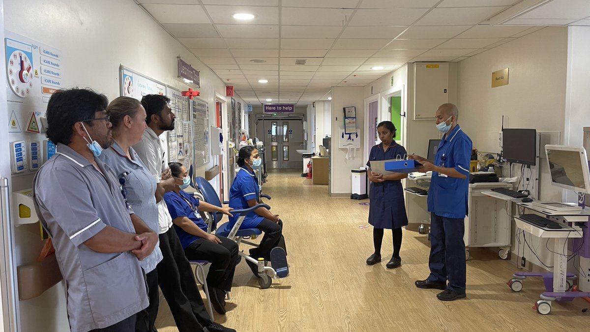 During  Bite size session in 6A ,had the pleasure of witnessing an excellent safety huddle  and was especially pleased to see the introduction of the Rose Awards for HCAs by WM Christy , It's wonderful to see such meaningful recognition—because recognition truly matters!🥰.