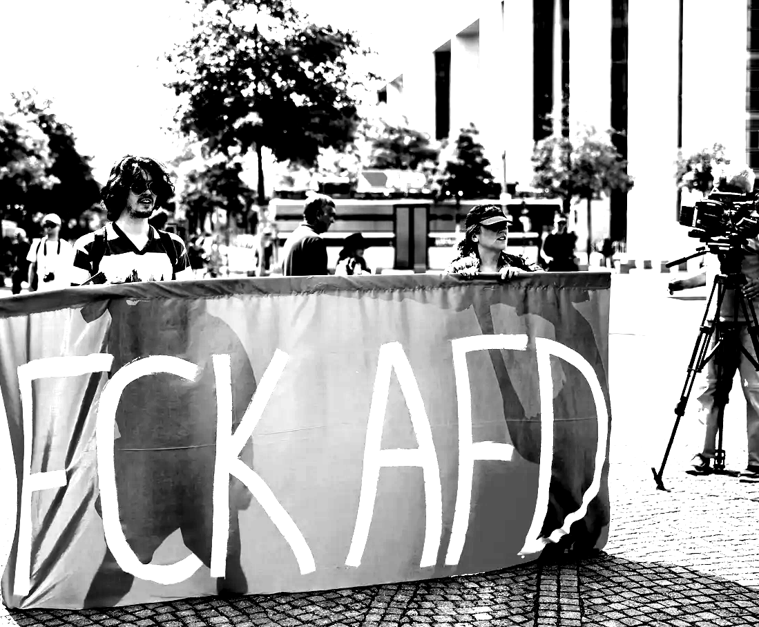 KaiserBenKaiser's tweet image. Die AfD möchte die Demokratie abschaffen? Das Gegenteil ist der Fall. Die AfD ist demokratie- und systemstärkend. Ohne die AfD stünde das, was man in der Bundesrepublik als Demokratie bezeichnet, heute vor dem Kollaps.
1. Zur Aussage: Intelligentere Vertreter der Linken wissen,…