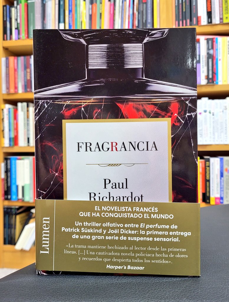 📖 La librería recomienda.... NOVELA

Un impactante thriller olfativo es el nuevo fenómeno editorial que viene de Francia: la primera entrega de una gran serie de suspense sensorial. 

#fragrancia 
#paulrichardot