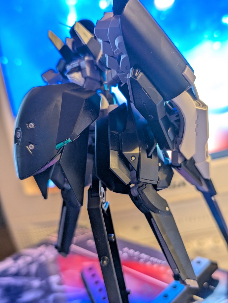 _k_C_e_'s tweet image. HGUC Woundwort Psycho Blade
my favorite ms of all time :D i didnt do her the greatest justice, but once im more experienced with markers and paints ill make her the best for sure 🥹