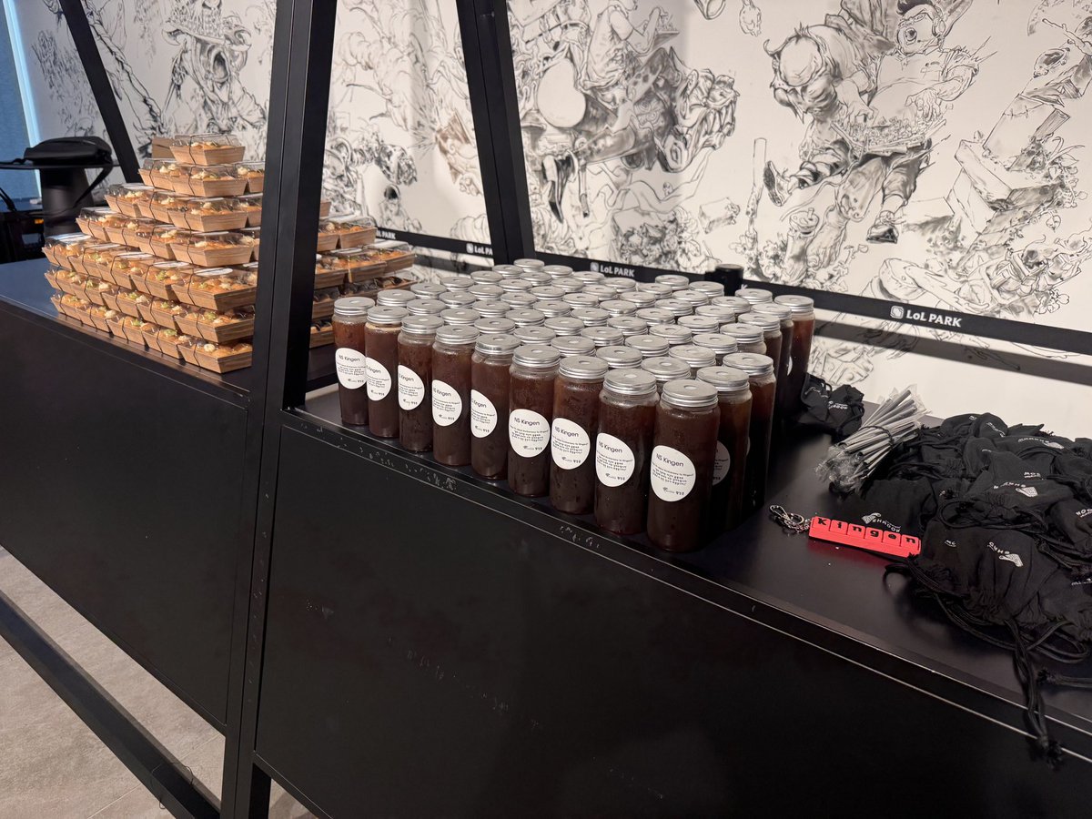 ShadowCorpAgent's tweet image. 🎉 Happy @Kingen0311's Day🎉

Really congrats to his 7th anniversary !!
Please visit LOL Park and enjoy Kingen's Day🙏

#Shadowcorp #Kingen #Esports #Agency
#LCK #Anniversary