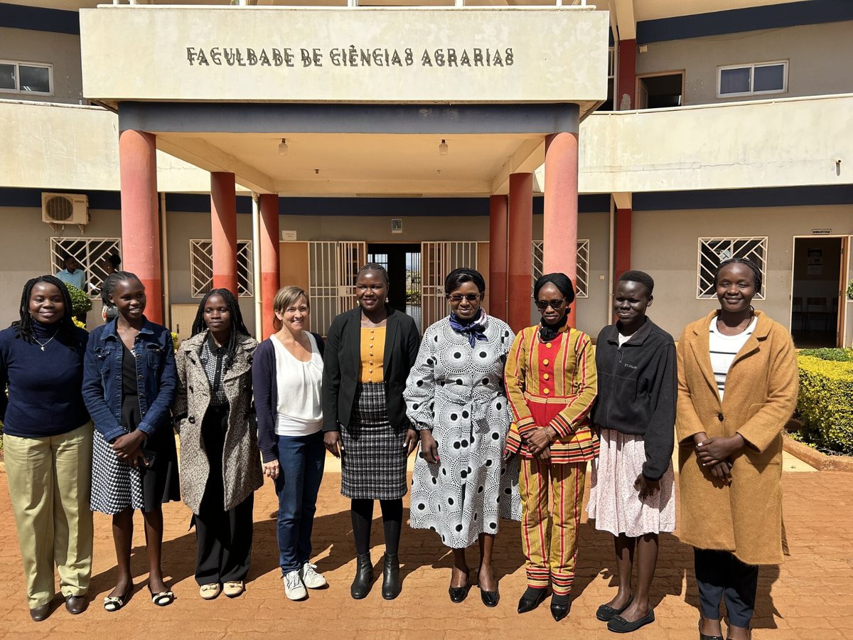 Sunlibdept's tweet image. Soroti University participating in the closure meeting of the 2025 Edition of ABC BlendEd Course Project at the University of Zambeze (UNIZAMBEZE), Mozambique from 21st to 25th July 2025. The SET students have also developed a website for the project: abcblended.sun.ac.ug/index.php