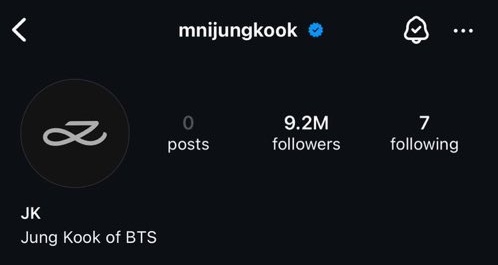 JungkooksData's tweet image. Jungkook changes his profile picture from Golden theme to black and white on IG!