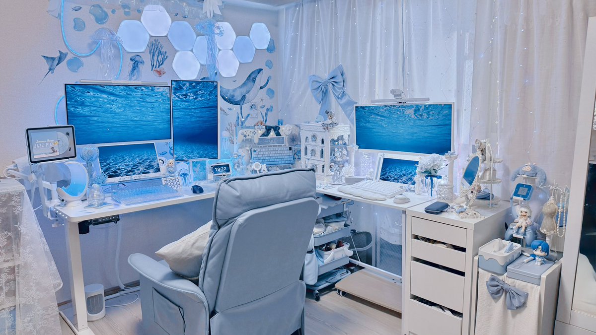 lyl_0o's tweet image. 🌊𓆝 ˜˷
                .⋆𝜗𝜚

#desksetup