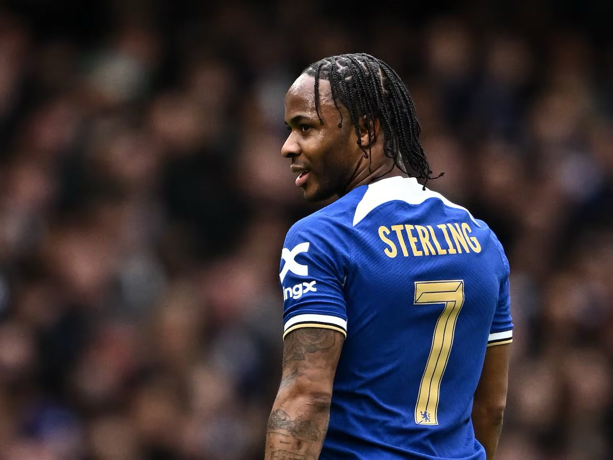 🔵 Raheem Sterling is hesitant to move abroad despite offers from Neom FC, Al-Ahli, and Bayer Leverkusen.

⚪️ Fulham have also recently enquired, but interest is not yet concrete.

Chelsea are open to a sale but want close to €25M to let him go.
#CFC