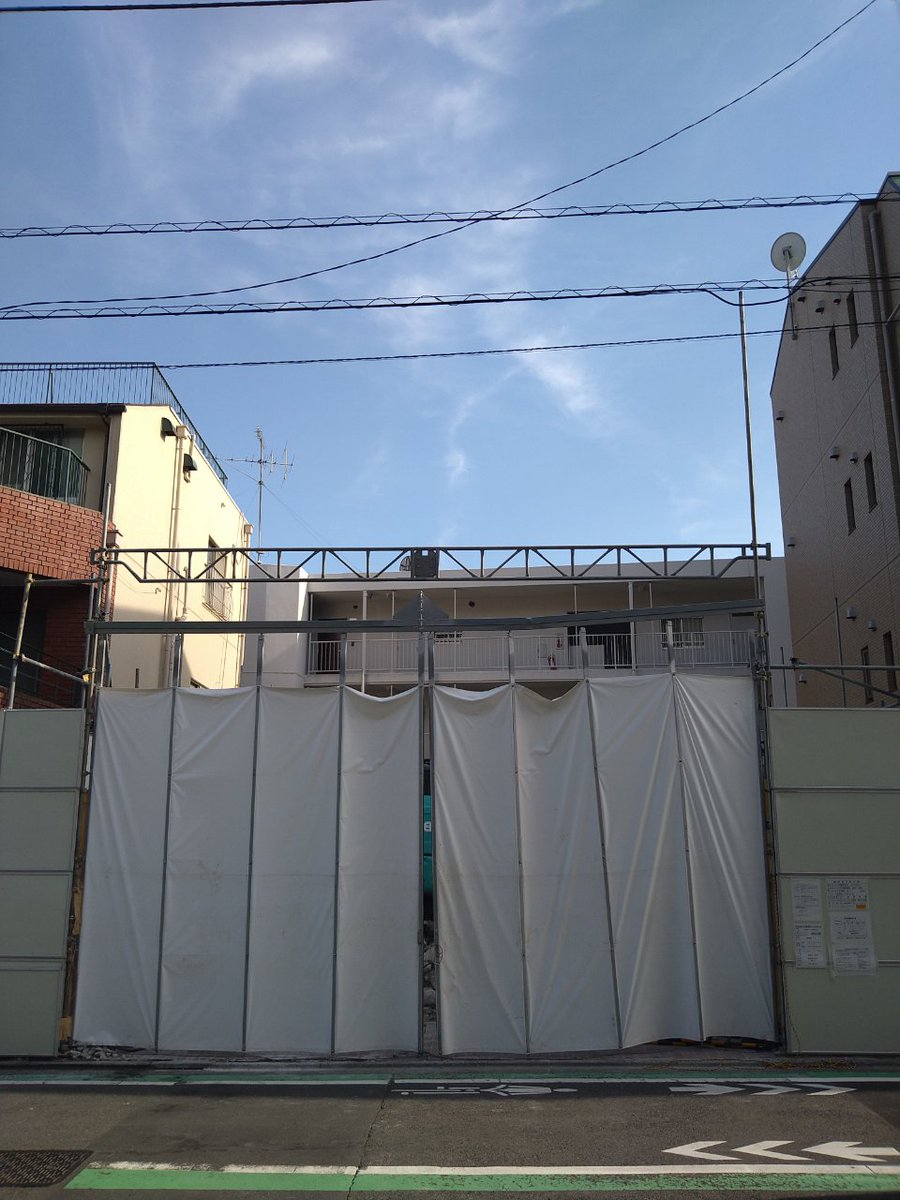 k_summit2022's tweet image. 今日のこまばアゴラ劇場です。次に来るときは更地になっているのかもしれない。（はやし）