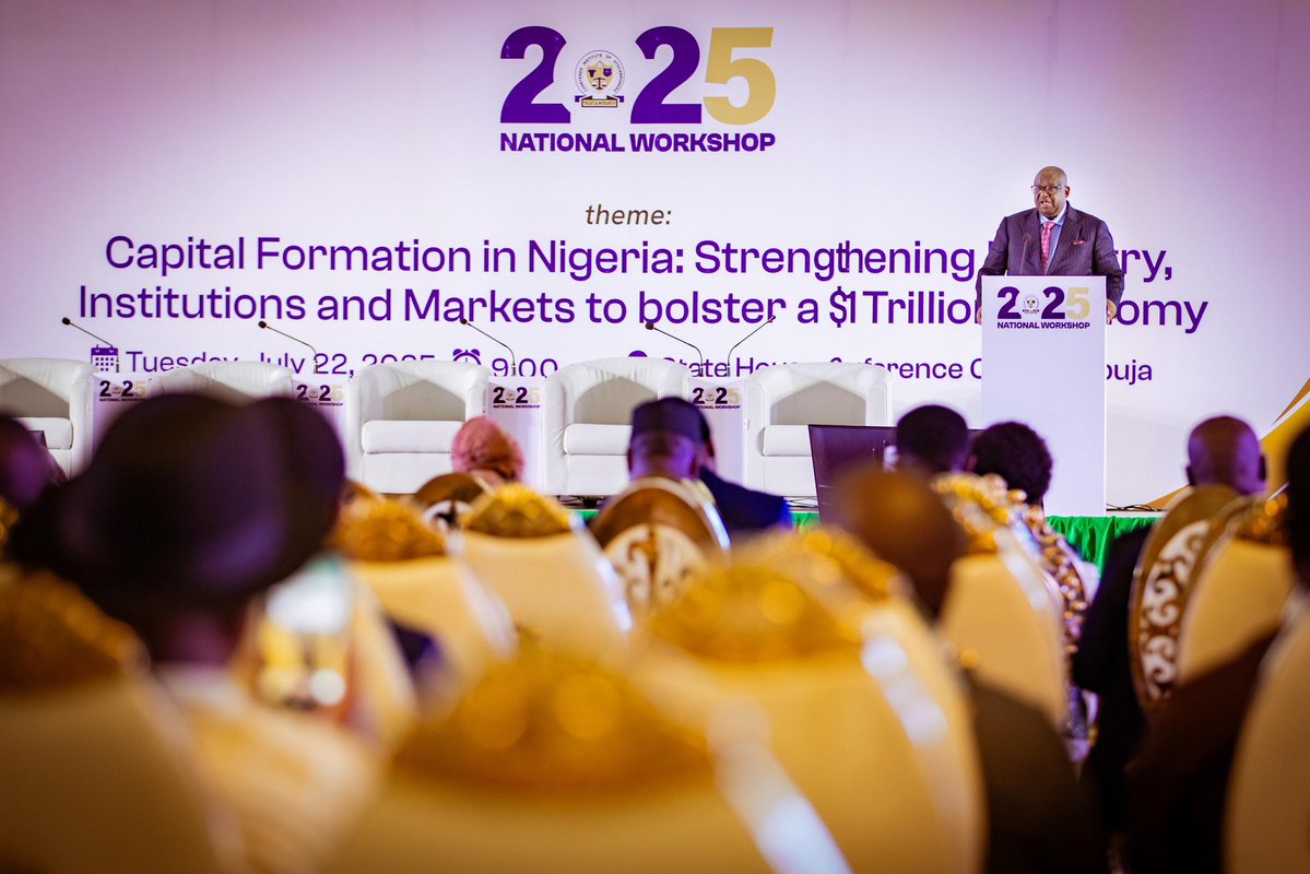 _TheTime_isNow_'s tweet image. GOVERNOR MUTFWANG URGES NATIONAL INCLUSION AT CAPITAL MARKET WORKSHOP
...says “To Build a Trillion-Dollar Economy, Start from the Bottom”
The Executive Governor of Plateau State, Barr. Caleb Manasseh Mutfwang, has called on the Federal Government and financial institutions to…