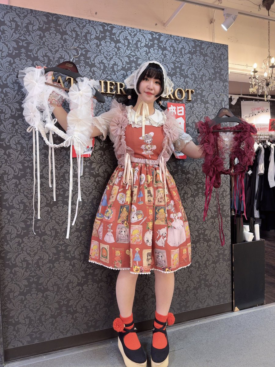 Delvaux、The Sleeping Town、希少画集画、新品額付 Delvaux、The Sleeping Town、希少画集画、新品額付