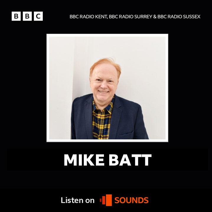 adamdowling's tweet image. THURSDAY'S SHOW: Songwriter/composer Mike Batt is back on, to talk about his symphony inspired by the war in Ukraine
Plus actress Vicki Michelle chats to me about the latest series of "Whitstable Pearl", based on the books by @juliewassmer
🔈 LISTEN: bbc.co.uk/programmes/m00…