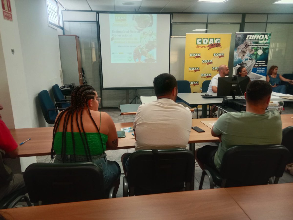 🌱 Estímulo al Relevo Generacional. Incorporación de Jóvenes y Mujeres a la actividad Agraria
🧑‍🌾👩‍🌾 Arrancamos con Eduardo López, de Juventudes Agrarias de COAG Almería y Clara Torreblanca, responsable de Juventudes Agrarias de @coagandalucia