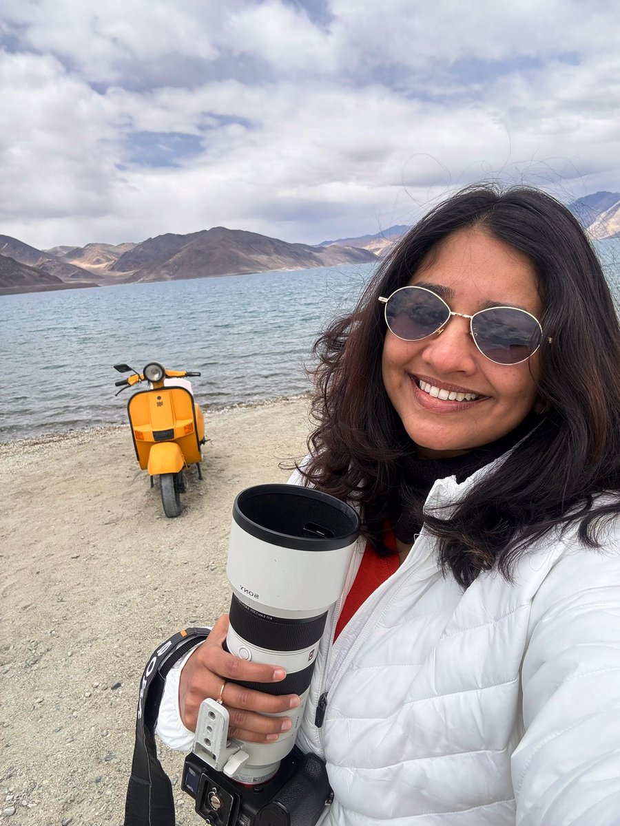 aditiraval's tweet image. 🫵🏻You’re difficult to work with, Aditi.
Who even has such policies…no bribes, no commissions, refusing scripted dialogues, and insisting on originality? 👀
Who delivers 5–7 minutes of content at the cost of a 1-minute production? 👁️
You stick to their budget and still try to…