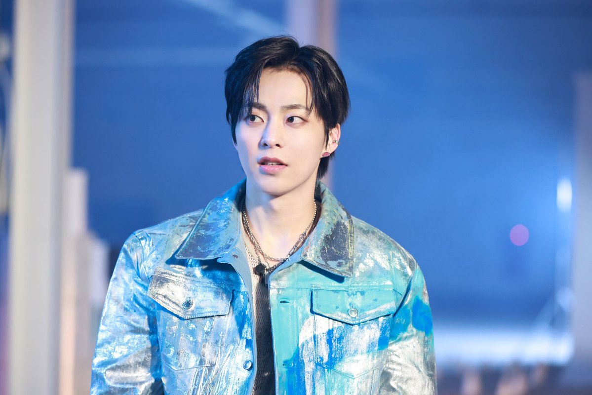 XIUMIN_INB100's tweet image. 📸 ‘WHEE!‘ MV Behind The Scene l 시우민 (XIUMIN) Behind Photo
weverse.io/xiumin/media/4…
#시우민 #XIUMIN #InterviewX #WHEE