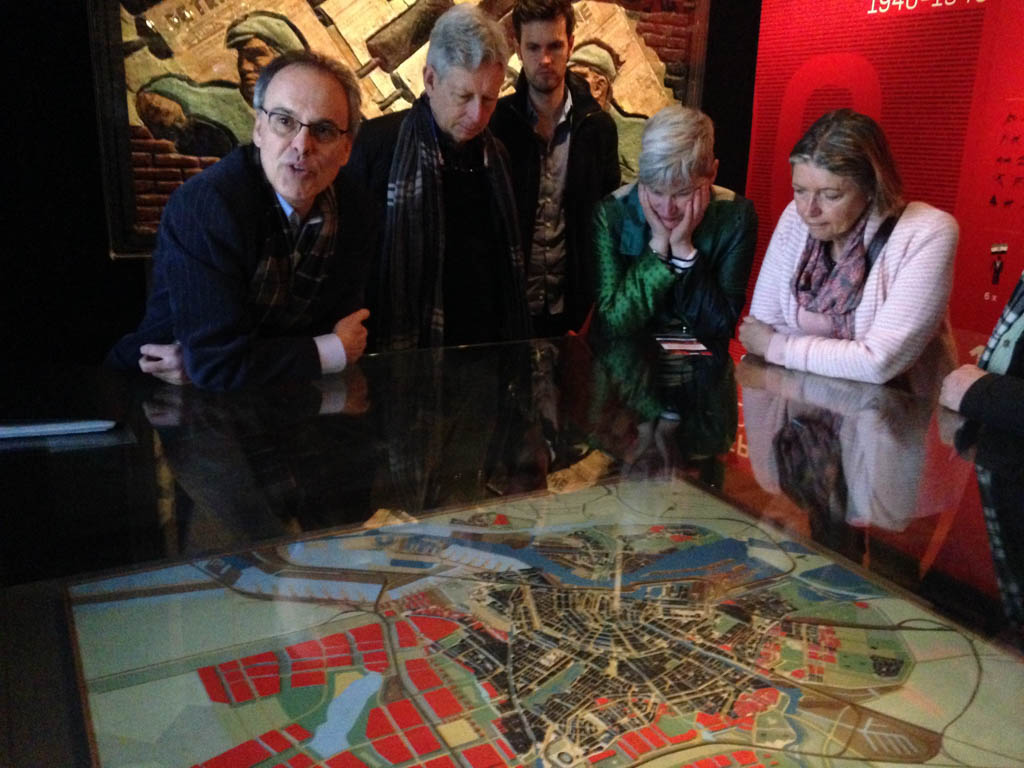 WSchoonenberg's tweet image. De inschrijving voor de Amsterdam-cursus van 2025/26 - acht avonden met afsluitende excursie - is geopend. Geef u nu op voor deze populaire cursus die ik al meer dan 10 jaar geef. amsterdamsebinnenstad.nl/cursus/index.p…