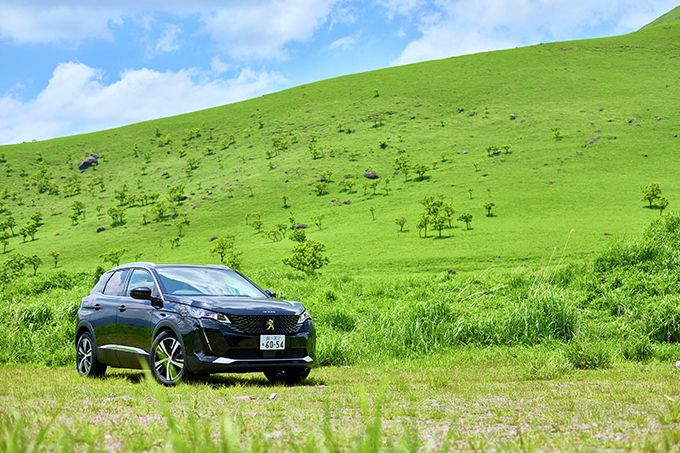 carsensor's tweet image. 【プジョー 3008で行く、九州の人気観光地ドライブ🚙⛰️】
みなさん旅はお好きですか?
主に「車を買う」ということについて日々様々な情報をお届けしている我々カーセンサー編集部ですが、今回は“買った後の楽しい週末”が想像できそうな、ドライブ企画をお届け✨…