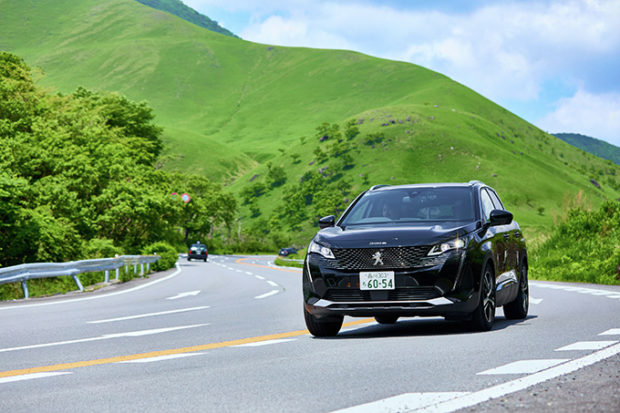 carsensor's tweet image. 【プジョー 3008で行く、九州の人気観光地ドライブ🚙⛰️】
みなさん旅はお好きですか?
主に「車を買う」ということについて日々様々な情報をお届けしている我々カーセンサー編集部ですが、今回は“買った後の楽しい週末”が想像できそうな、ドライブ企画をお届け✨…