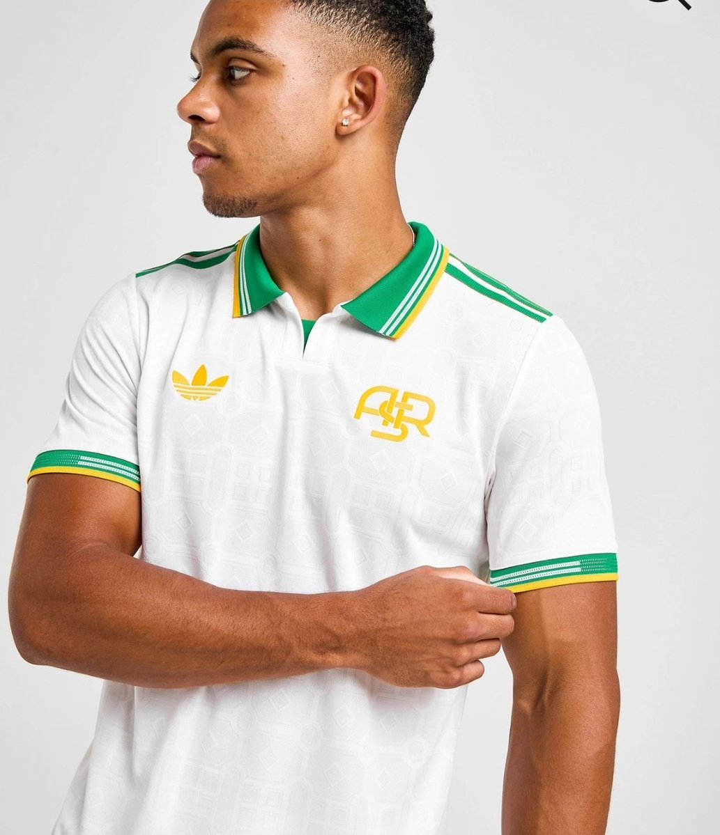 coll_wild's tweet image. That Roma 3rd strip is a belter...getting more and more convinced Adidas are just having a laugh with us