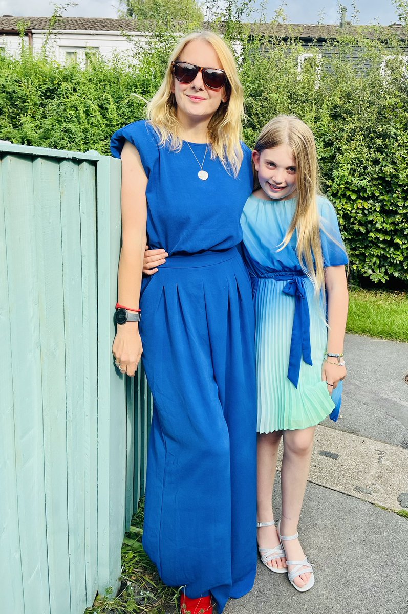 EdadventuresM's tweet image. Awww last day of primary 😢 then treat tea out to her favourite place.