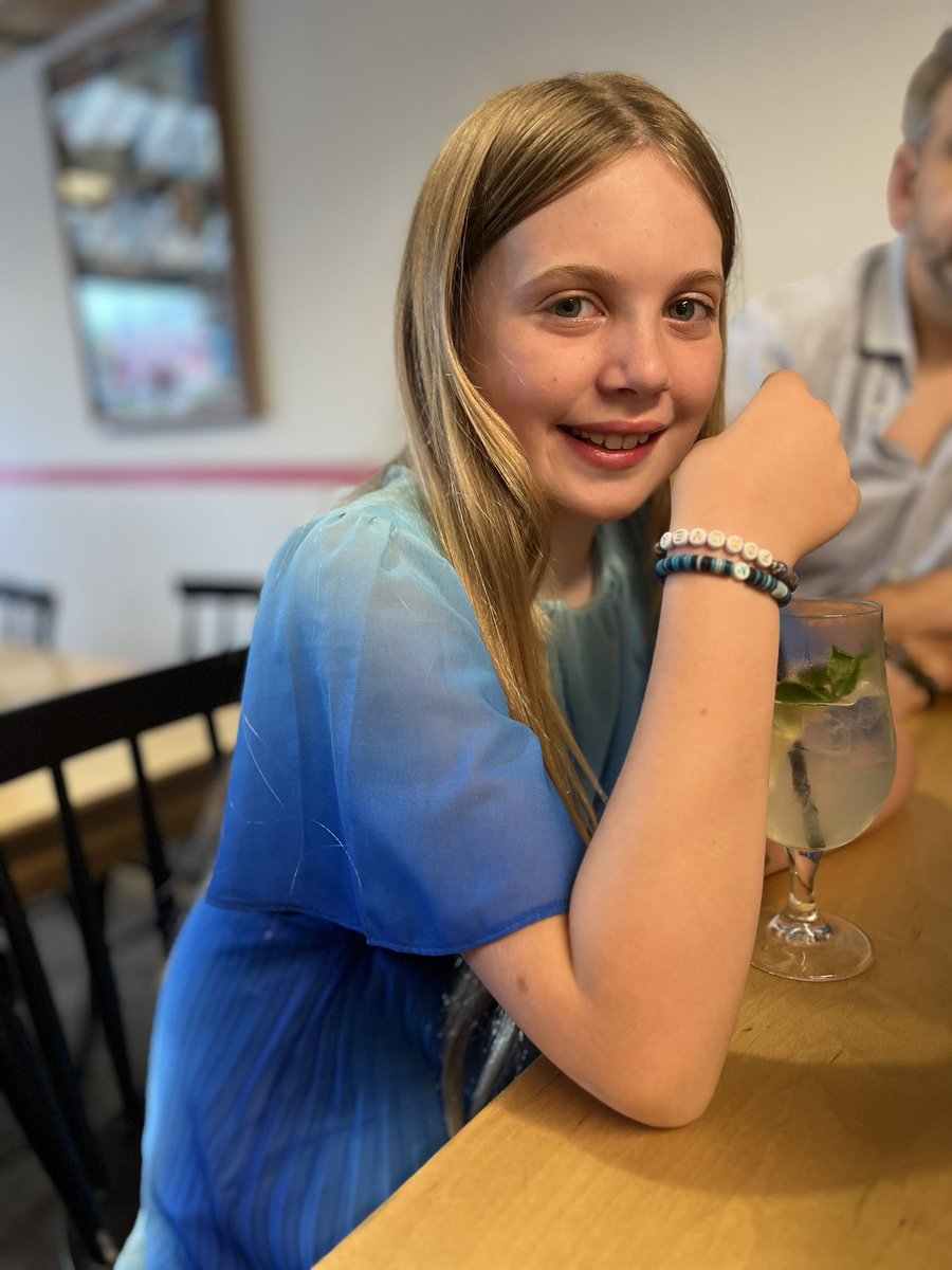 EdadventuresM's tweet image. Awww last day of primary 😢 then treat tea out to her favourite place.