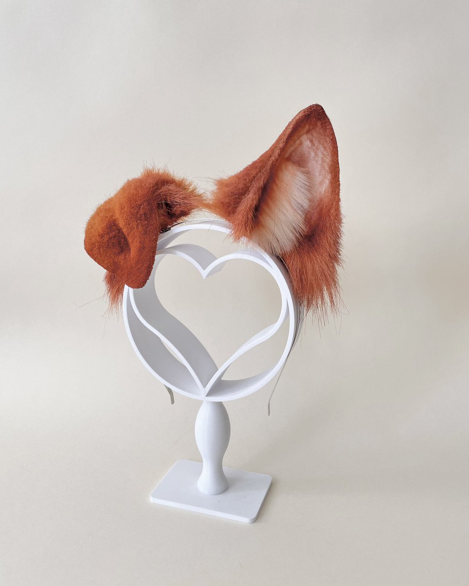 sheepofart's tweet photo. Hewwo!
Wonderful puppy set made as commission 🐕 
I’m pleasantly surprised how much people like my puppy sets 😳
This time ginger color palette 🧡

#puppygirl #kawaii #inu #furry #handmade #cosplay #puppy #puppyears #fauxfur #workshop https://t.co/mdHwGMfWaH
