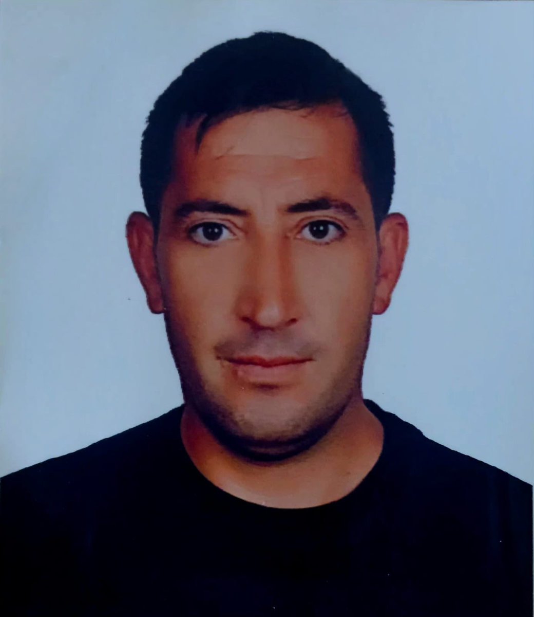 Ah…

Dün orman yangınında vefat eden orman işçisi Eyüp Dereli’nin mesajları ortaya çıktı:

“Maaşımızı bu ay zamlı alabilecek miyiz?”

“Orman işçileri geçinemiyor”