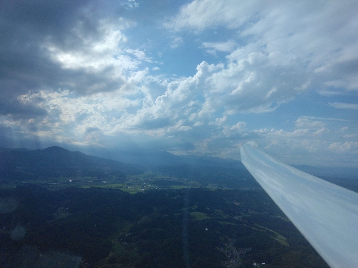 公益社団法人宮城県航空協会 SAM(Sky Association of Miyagi) (@gliderkakuda) on Twitter photo 7月26日(土)は通常通りクラブフライト実施。27日(日)はタンデムファルケを大利根にフェリーするためクラブフライトはありません。
26日は9:00集合。554、DT、2325を準備したいと思います。
27日は集合なし。ファルケフェリーを実施します。
暑くなりそう。熱中症対策をしっかりと! 7月26日(土)は通常通りクラブフライト実施。27日(日)はタンデムファルケを大利根にフェリーするためクラブフライトはありません。
26日は9:00集合。554、DT、2325を準備したいと思います。
27日は集合なし。ファルケフェリーを実施します。
暑くなりそう。熱中症対策をしっかりと!