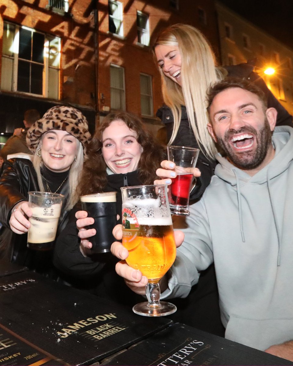 Event Myths Holding You Back 👇🏽

Myth: Events are just costly, one-off expenses.
Truth: Events are strategic powerhouses that fuel growth, ignite culture and amplify your brand like nothing else.

Don’t buy the myth. Invest in events that move your business forward.