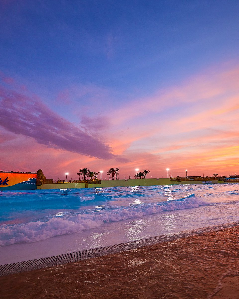 visitkoreaFR's tweet photo. 🏄🏼♂ À 1h de Séoul, testez le surf au Wave Park de Siheung !
🌊 1 000 vagues/h | plongée | espace enfants | camping
🎁 -40 % pour les membres VK
📍 Île Gubukseom | Jusqu’au 31 oct.
#WavePark #VISITKOREA #été2025 #VoyageCorée https://t.co/TXH5Cjf10N
