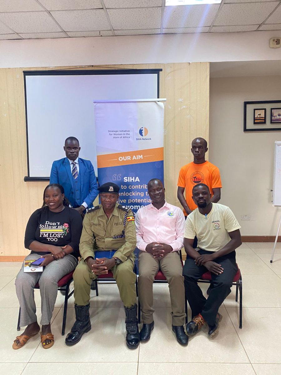 CEFTRAWESTNILE's tweet image. Femicide is a global issues rooted in inequality and patriarchal society. We joined 
@Sihanet
 as Uganda team to Arise awareness and find local sustainable solutions to combat it . Lets End violence against women and girls. #ItsNotYourFault