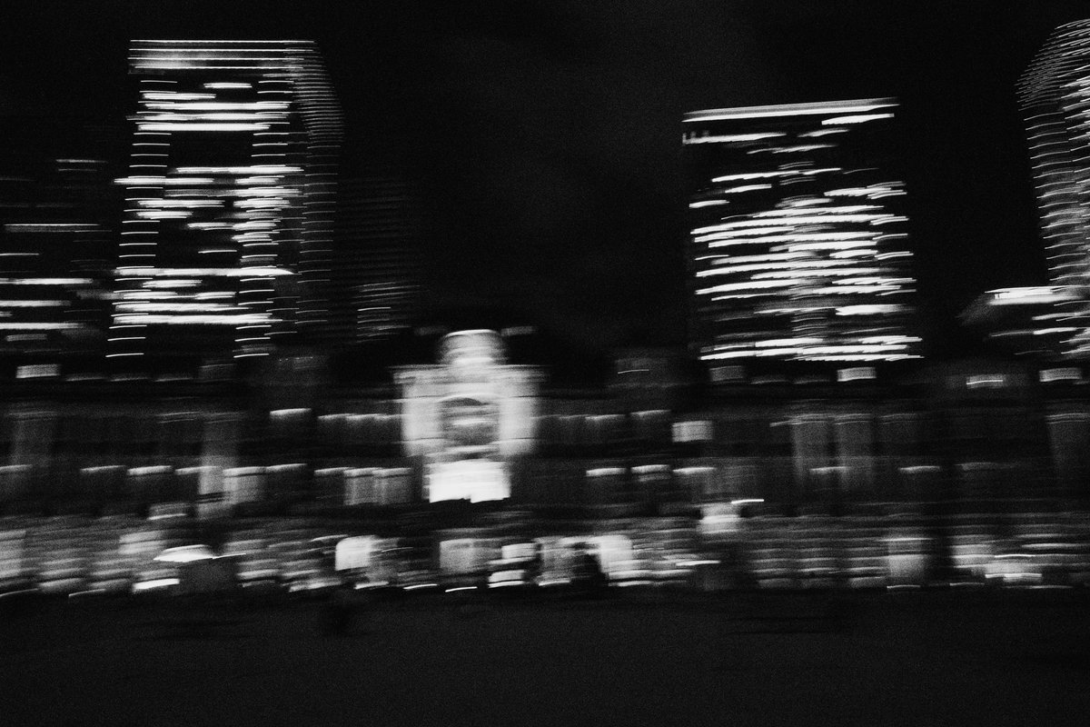 kazu_feelsgood's tweet photo. あなたの輝きにいつも眩暈がする。
#monochrome #photographer #photosnap #tokyo #tokyostation #写真好きな人と繋がりたい #被写体募集 https://t.co/seKKzHZTtl