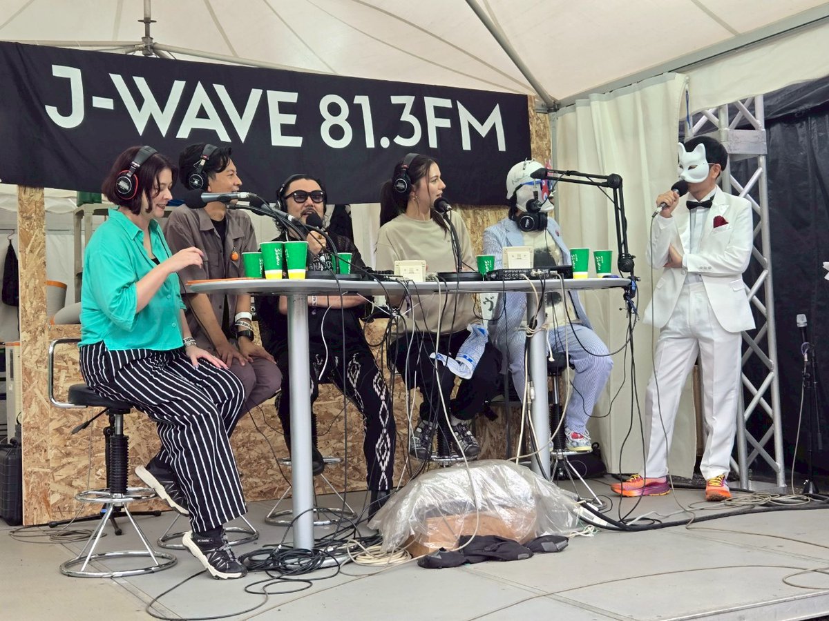 GRANDMARQUEE813's tweet image. タカノとは別人と噂の
「謎かけバロン」がフジロックにまさかの登場!
#マーキー813 #jwave #フジロック