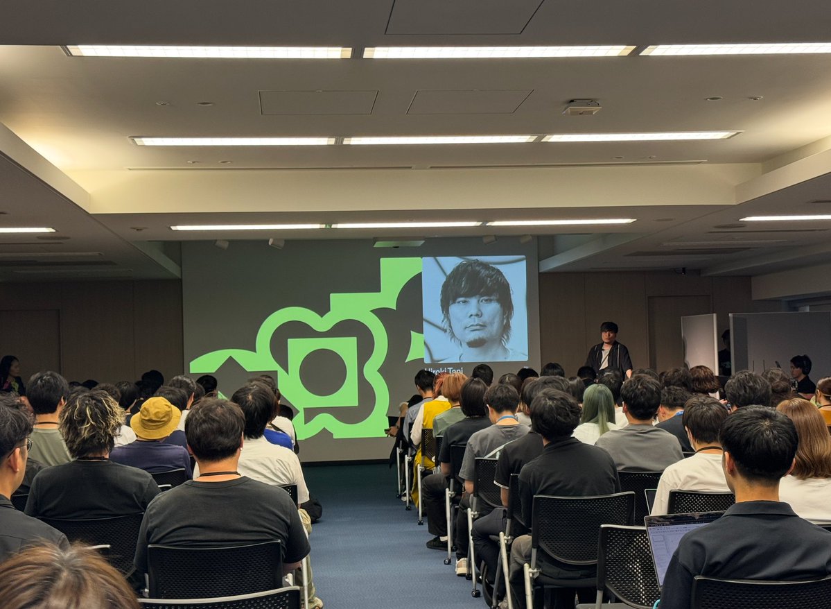 FigmaJapan's tweet image. デザインからコードへ：Dev Mode MCPサーバーの活用がはじまりました👀

会場では、Figmaカップケーキ🍰もご用意しています

オンライン参加は👇 events.figma.com/des-to-code-MC… 

#DevModeMCPFigma