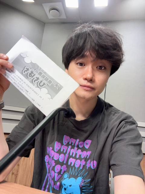 tori_abc1008's tweet image. 本日！
深夜一時からは『ぴちぱち』📻️

今月末の大舞台で観たくなる楽曲が番組で流れちゃう⁉️

そして番組から発表あり📣

#OPENREC でスタジオの様子を配信！コメントも書けます。
⇒openrec.tv/live/nqr6ny4lo…

#radiko ！
⇒radiko.jp/r_seasons/47237

感想や実況！
⇒ #ぴちぱちらじお 

#鳥越裕貴