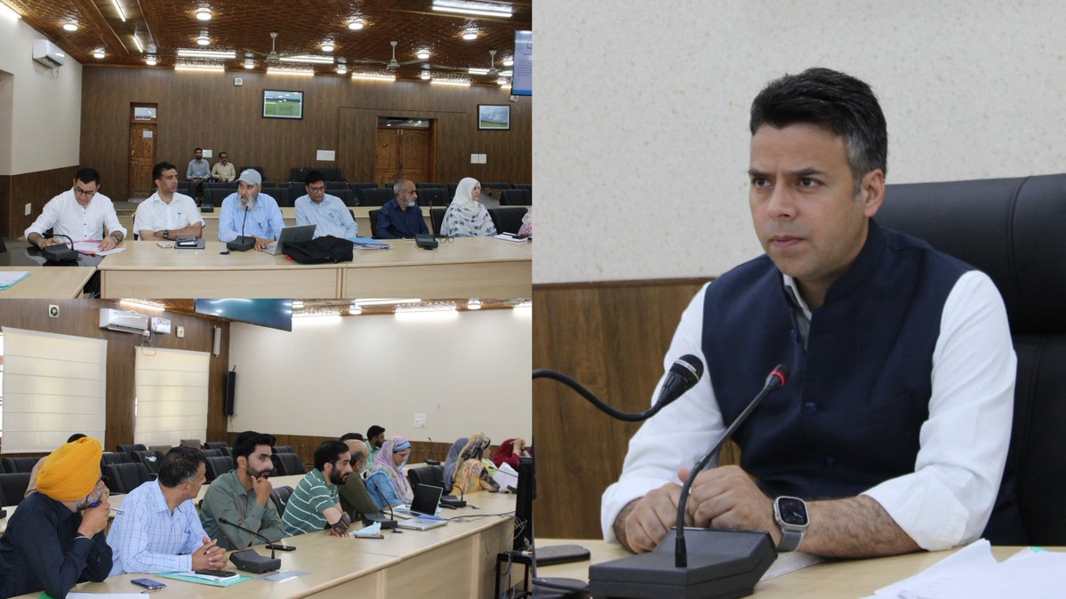 Deputy Commissioner Budgam (@dc_budgam) on Twitter photo DC Budgam <a href="/DrBilalbhatIAS/">Dr Bilal M Bhat IAS</a> chaired DLZC meet to review zoonotic disease threats. Emphasised on “One Health” approach, inter-sectoral coordination & public awareness. Called for strengthened rabies response, joint surveillance & district rapid action teams.
<a href="/diprjk/">Information & PR, J&K</a> DC Budgam <a href="/DrBilalbhatIAS/">Dr Bilal M Bhat IAS</a> chaired DLZC meet to review zoonotic disease threats. Emphasised on “One Health” approach, inter-sectoral coordination & public awareness. Called for strengthened rabies response, joint surveillance & district rapid action teams.
<a href="/diprjk/">Information & PR, J&K</a>