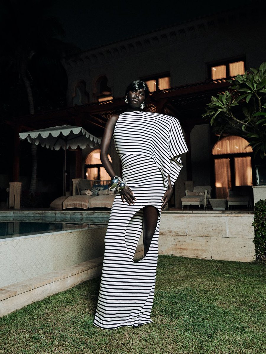 Afrobougee1's tweet photo. O&amp;O | @afrobougee x @oothepalm 

fashion editorial | episode 1

team 
photographer @daron_bandeira 
stylist @shivanisudhir 
makeup @amandakaymakeup 
hairstylist @omidshirali 
model @umjumajames @fashion_league_uae 

outfit 
dress @awake_mode 
bangles and earring @poisondropcom https://t.co/7s1tm302gi