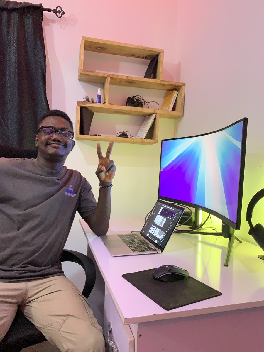 Atomthecreator's tweet image. Dear founder you’re over thinking, it’s been months you had that idea.
That MVP ain’t gonna go no where if you don’t have a prototype design.
We know you wanna solve problems but also make money too.
I can help you do both
Let’s get your product off the ground.
