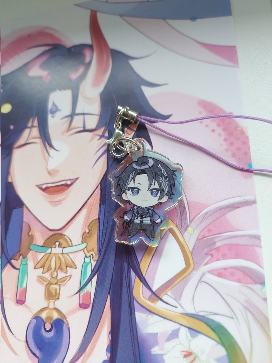 m1rai_now's tweet image. Got more merch from @kenwnyan
I love it so much. Thank you always for your amazing merch ๐ซถ
