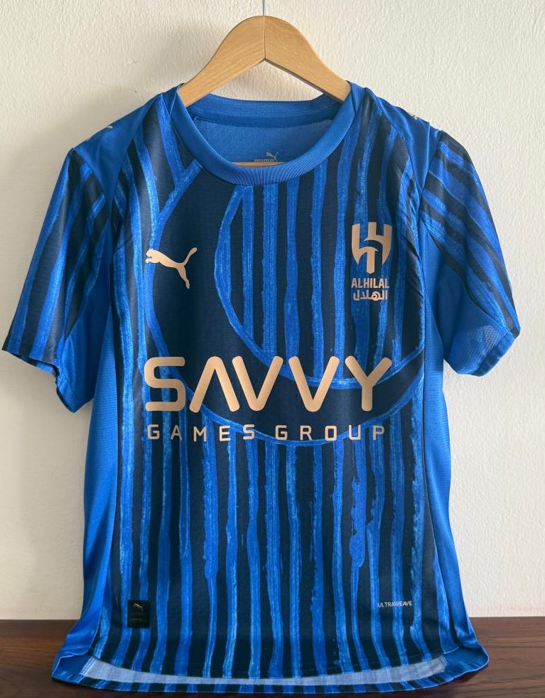 سحب على تيشيرتين #الهلال نسخة كأس العالم 👕 : 

شروط المسابقة فقط :
- رتويت : لـ هذه التغريدة 🔁

السحب بعد (3) ايام وبالتوفيق 🤍

*تقدر تختار الاساسي او الاحتياطي 🤝